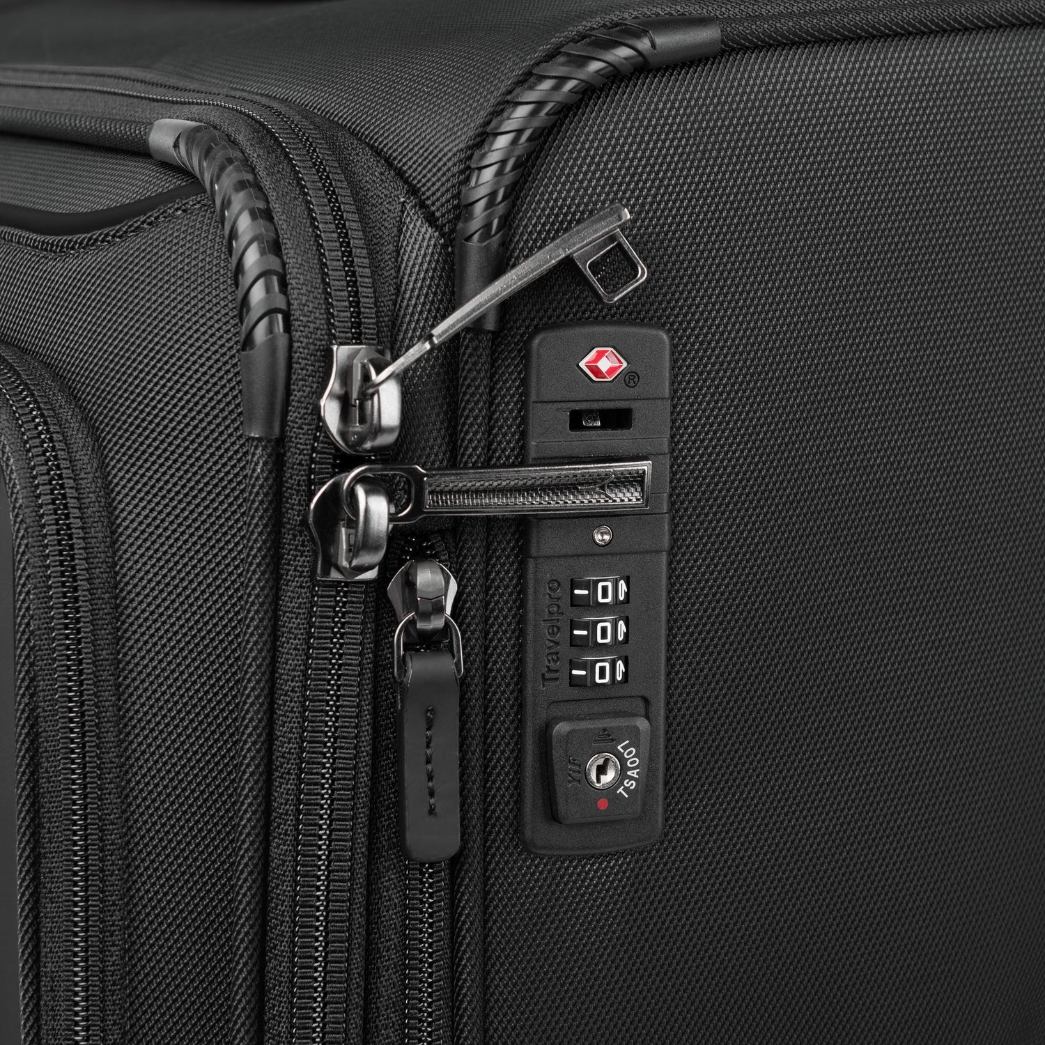 Crew™ Classic Medium Check-in Expandable Spinner - Image 17
