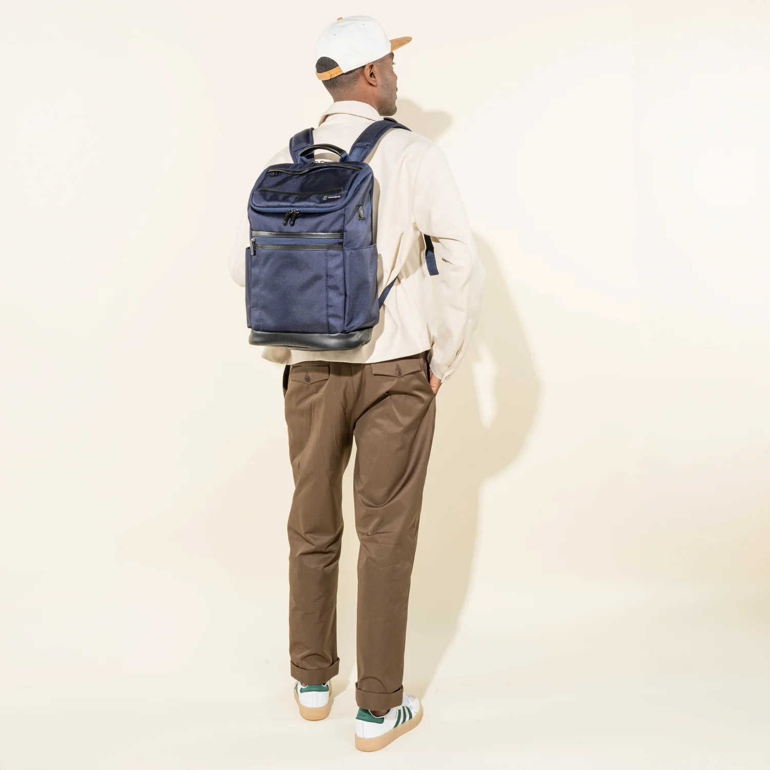 Crew™ Executive Choice™ 3 Medium Top Load Backpack - Image 4