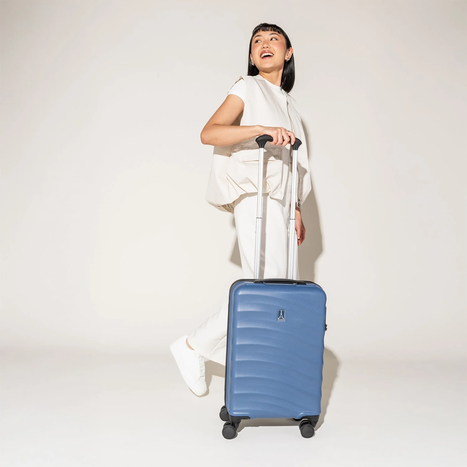 Maxlite® Air V2 Compact Carry-On Hardside Spinner - Image 30