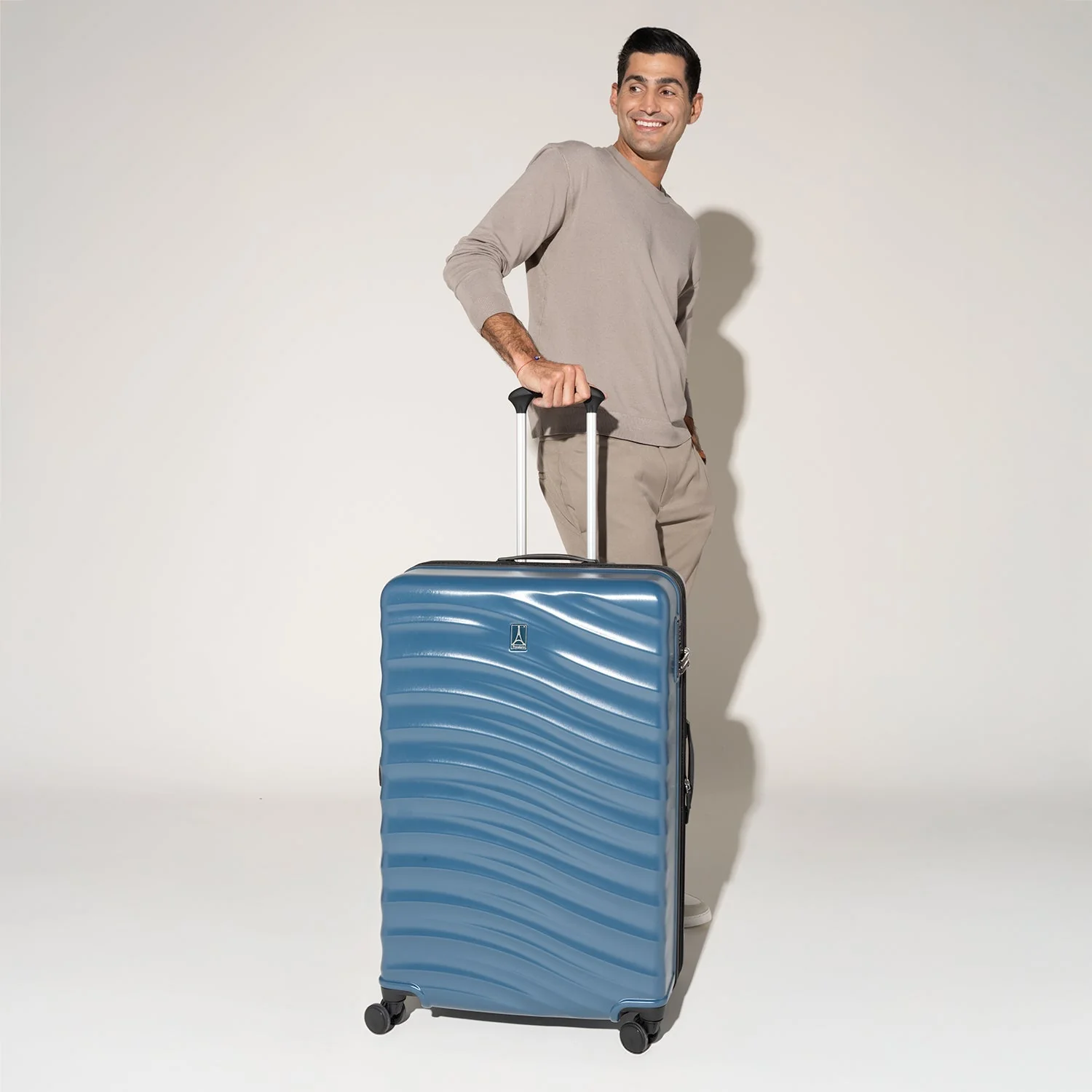 Maxlite® Air V2 Compact Carry-On / Large Check-In Set - Image 9