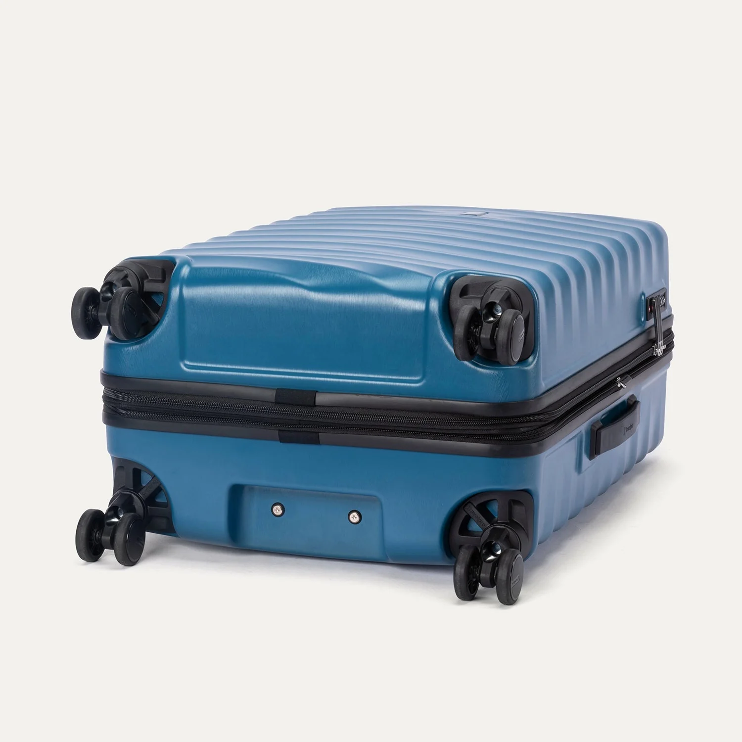 Maxlite® Air V2 Compact Carry-On / Medium Check-In Set - Image 7