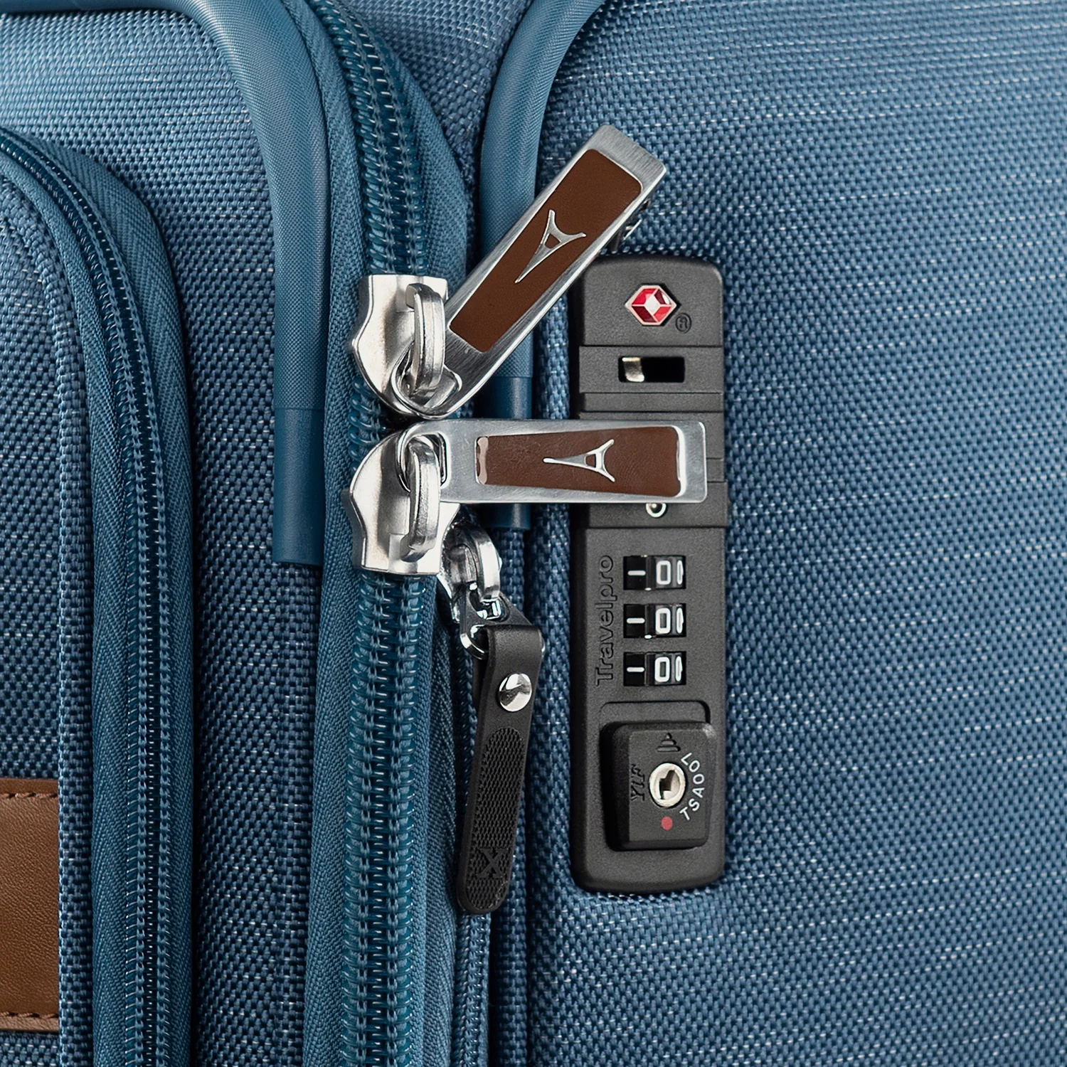 Platinum® Elite: First Class - Luggage Set - Image 39