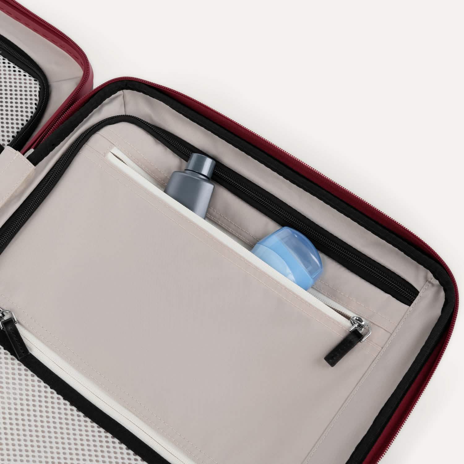 Platinum® Elite Carry-On Hardside Spinner - Image 40