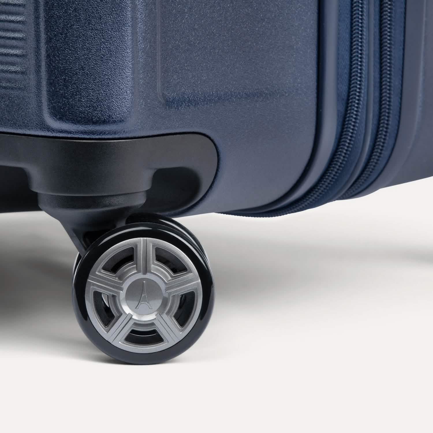 Platinum® Elite Large Check-In Hardside Spinner - Image 38