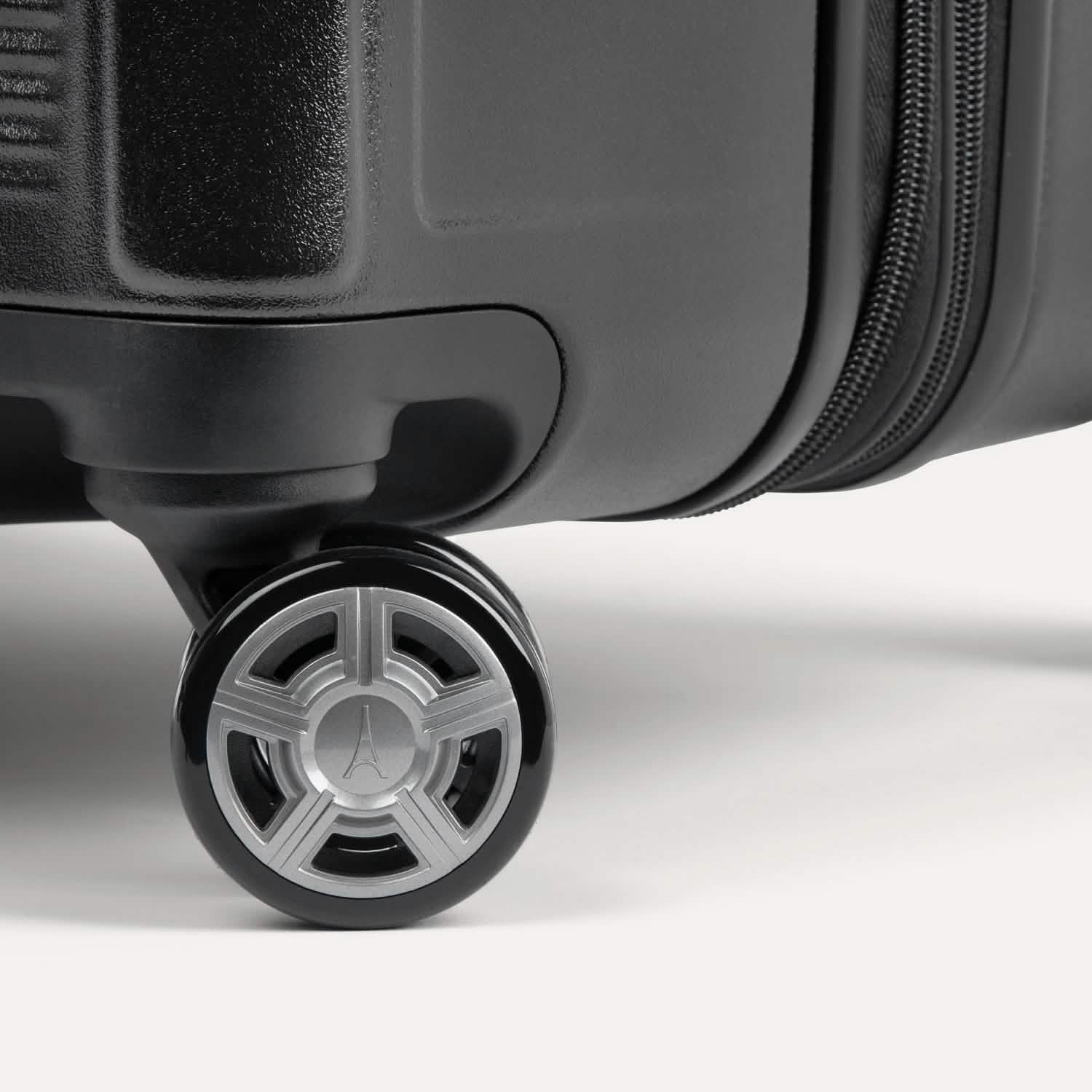Platinum® Elite Medium Check-In Hardside Spinner - Image 46