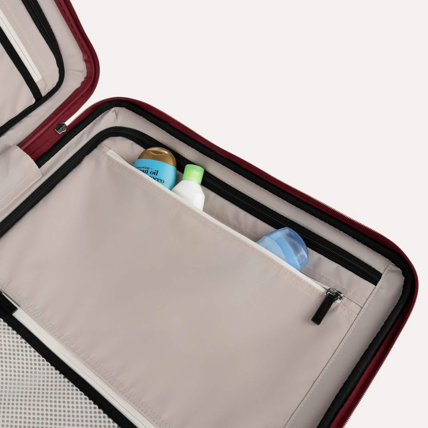 Platinum® Elite Medium Check-In Hardside Spinner - Image 60